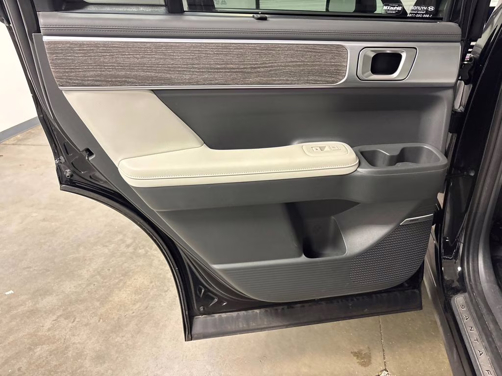 2025 Phantom Black Hyundai Santa Fe Calligraphy FWD SUV