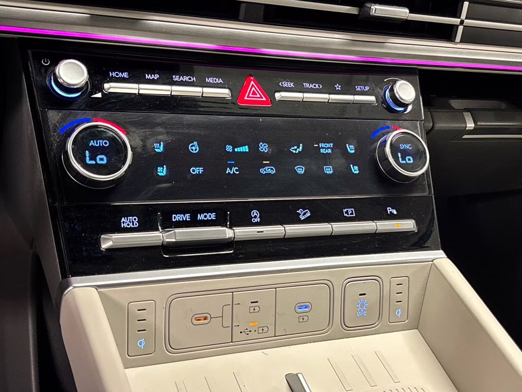 2025 Phantom Black Hyundai Santa Fe Calligraphy FWD SUV