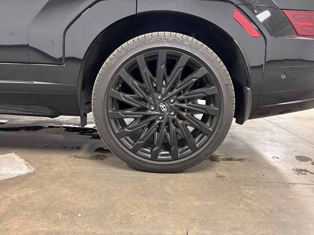 2025 Phantom Black Hyundai Santa Fe Calligraphy FWD SUV