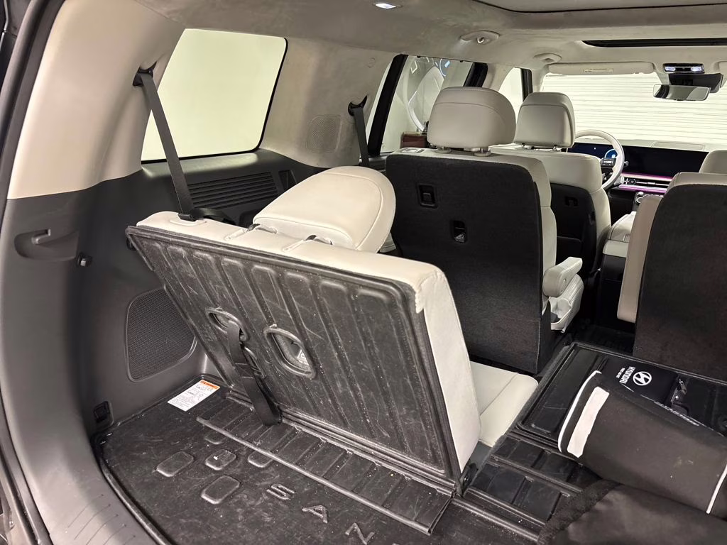 2025 Phantom Black Hyundai Santa Fe Calligraphy FWD SUV