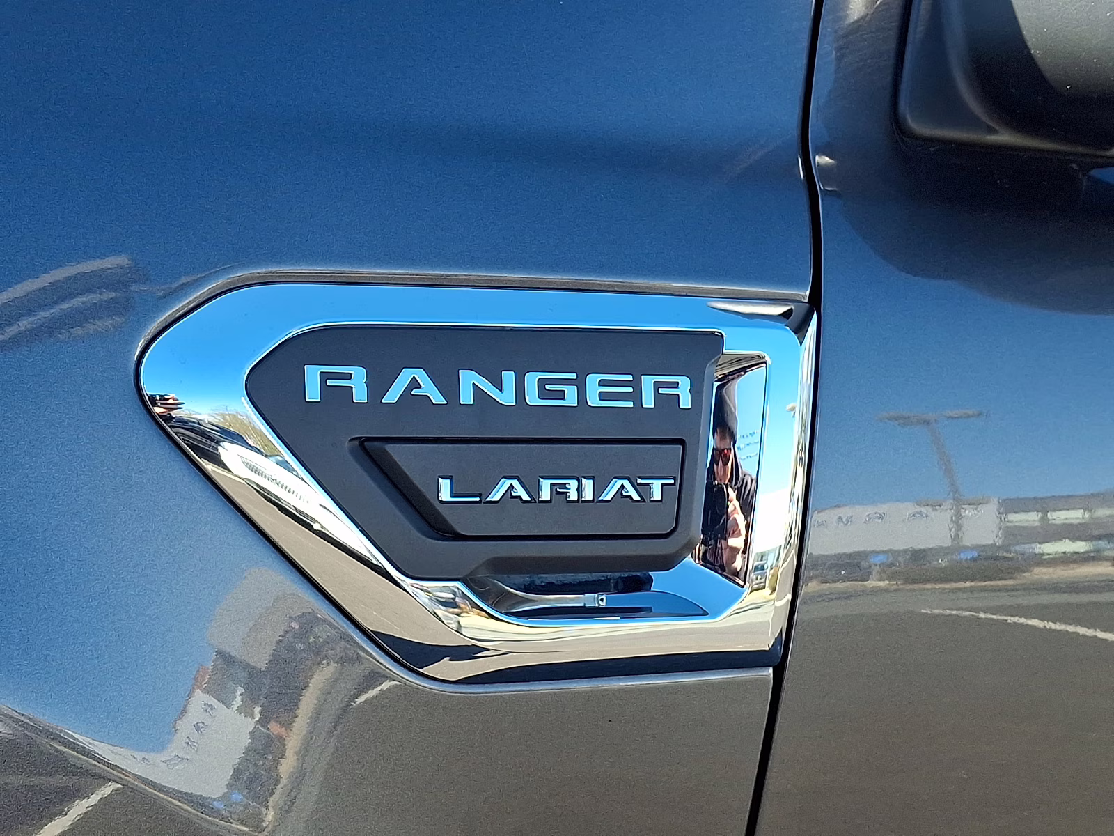 2020 Magnetic Metallic - J7 Ford Ranger LARIAT 4X4