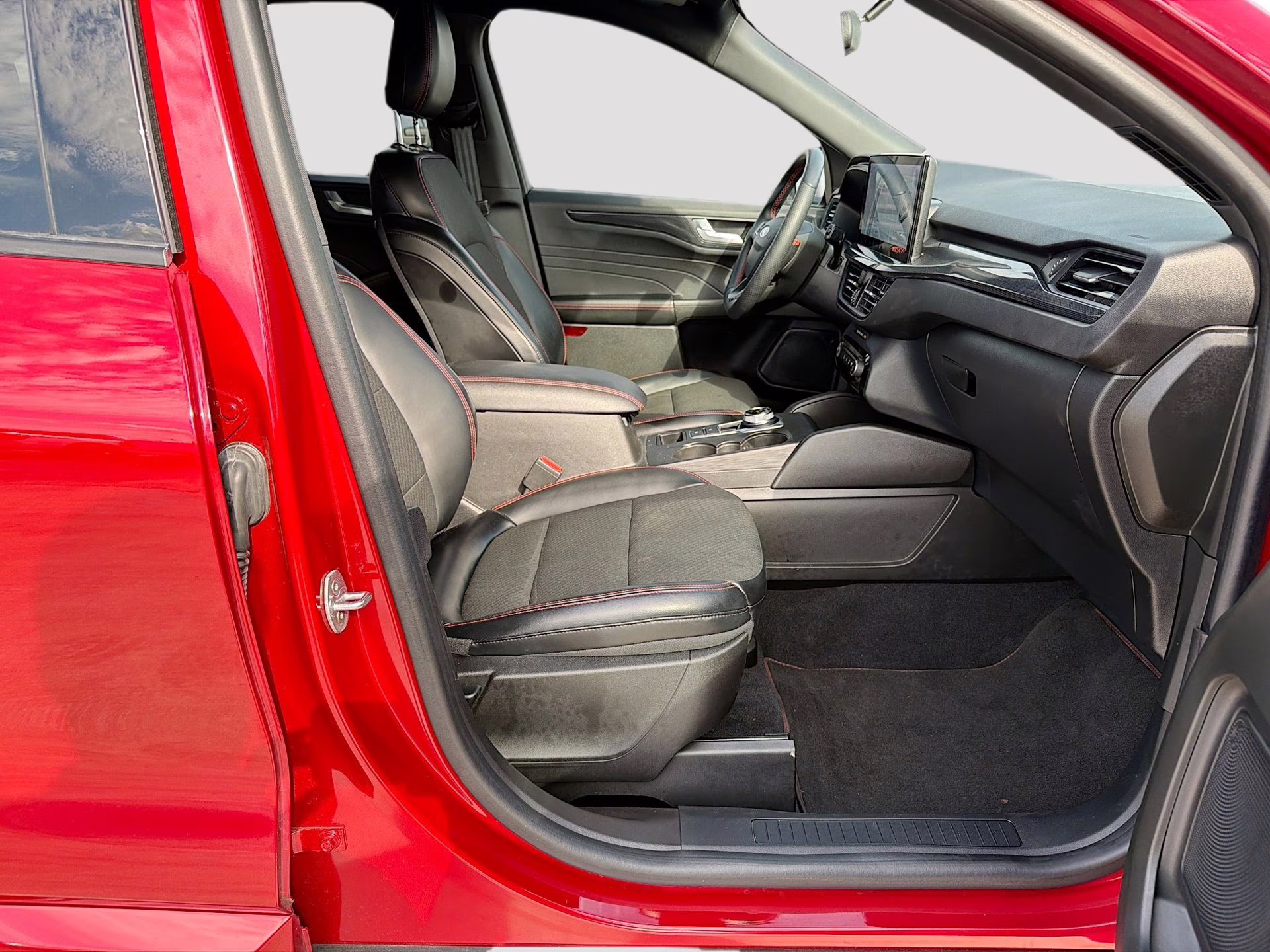 2023 Rapid Red Metallic Tinted Clearcoat Ford Escape ST-Line FWD SUV