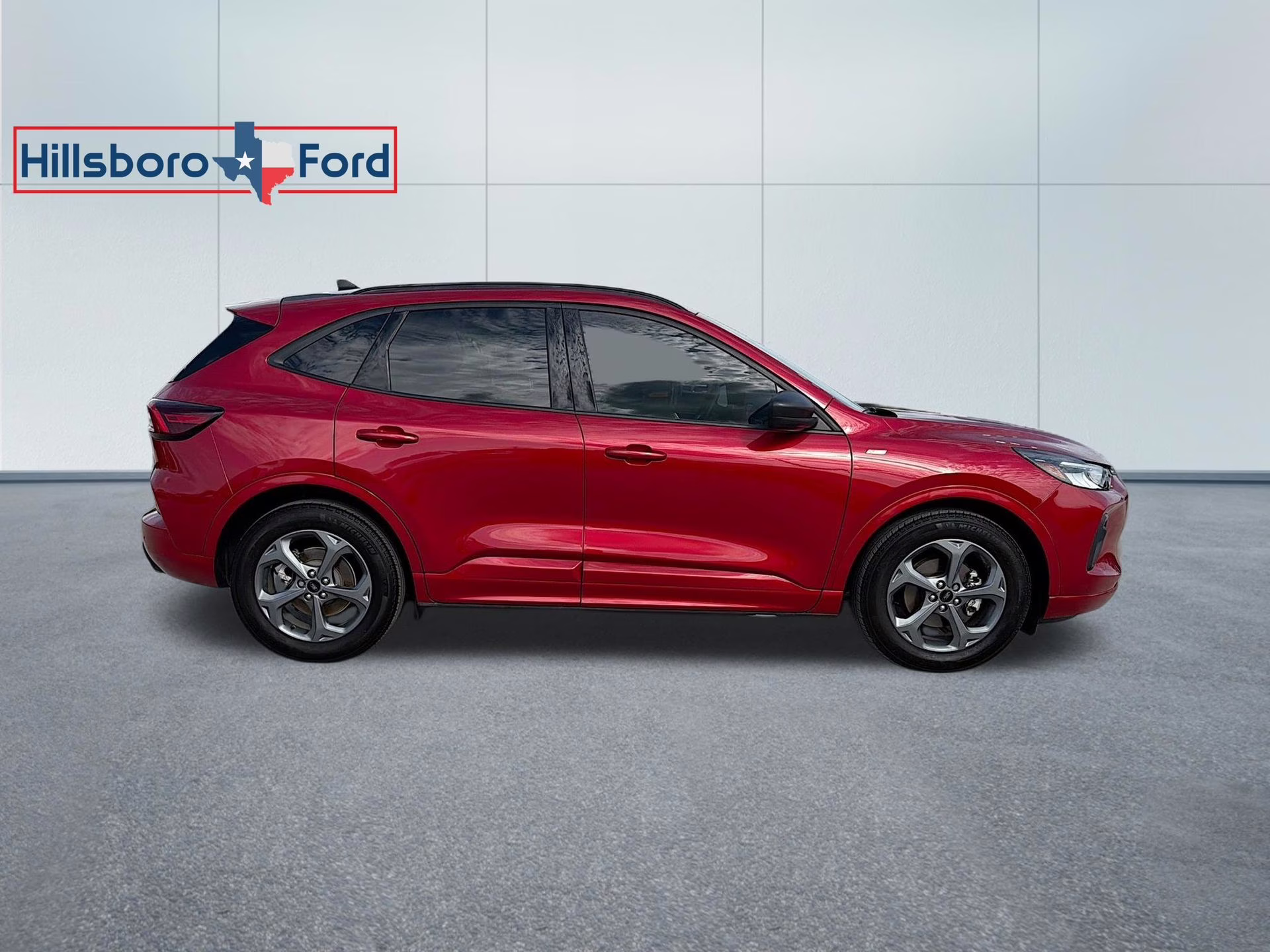 2023 Rapid Red Metallic Tinted Clearcoat Ford Escape ST-Line FWD SUV