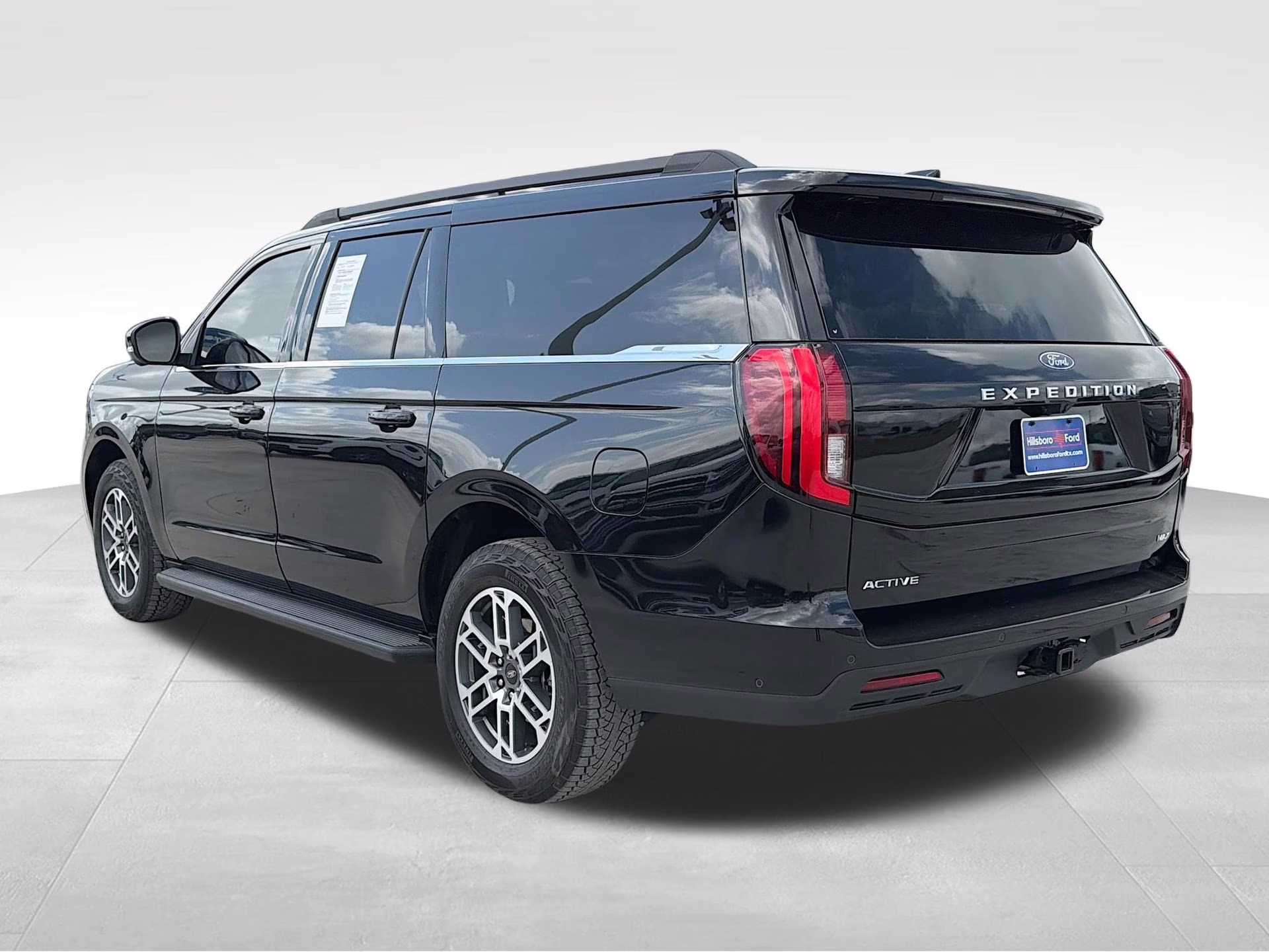 2025 Agate Black Metallic Ford Expedition Max Active 4X4 SUV