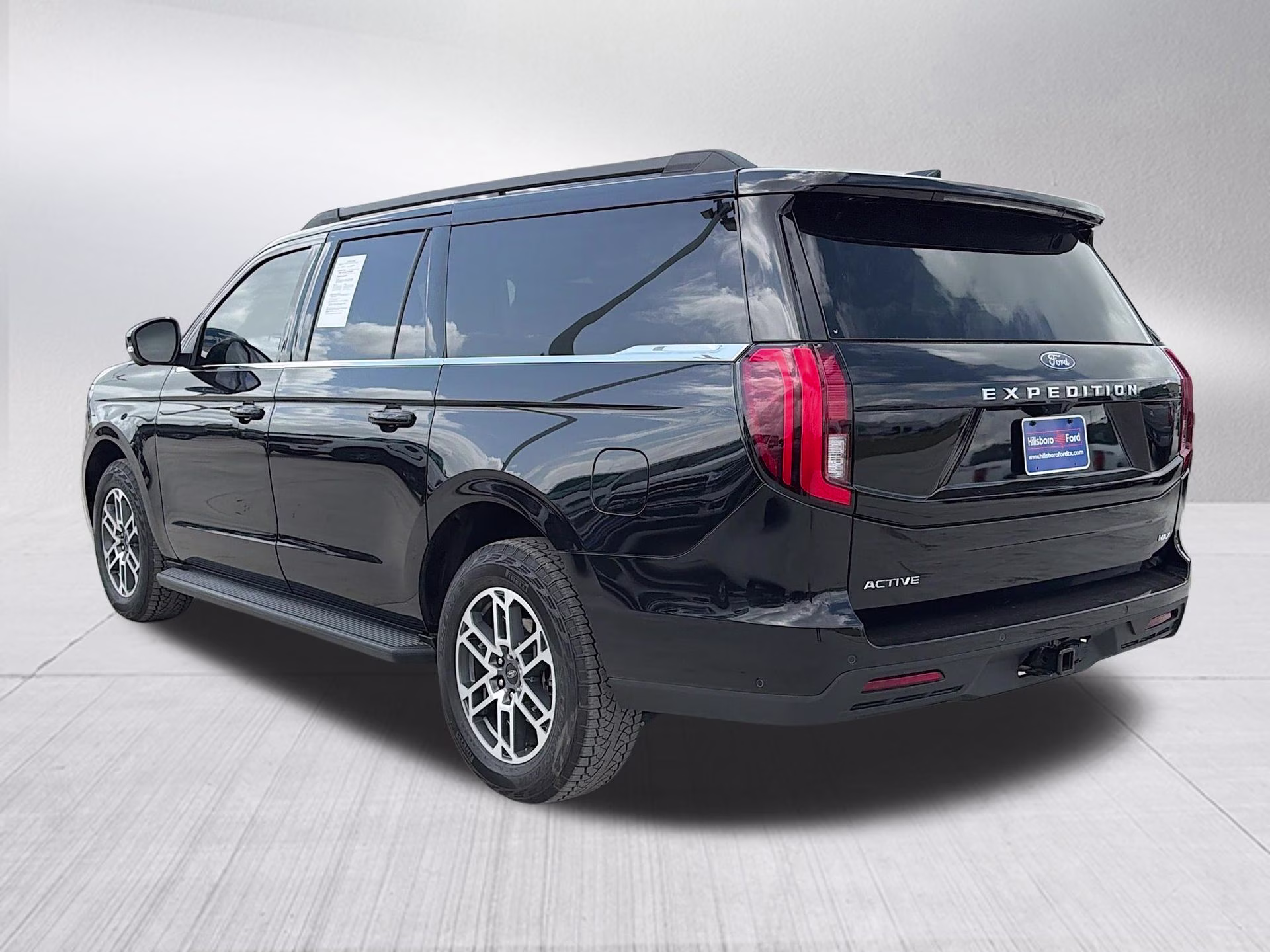 2025 Agate Black Metallic Ford Expedition Max Active 4X4 SUV
