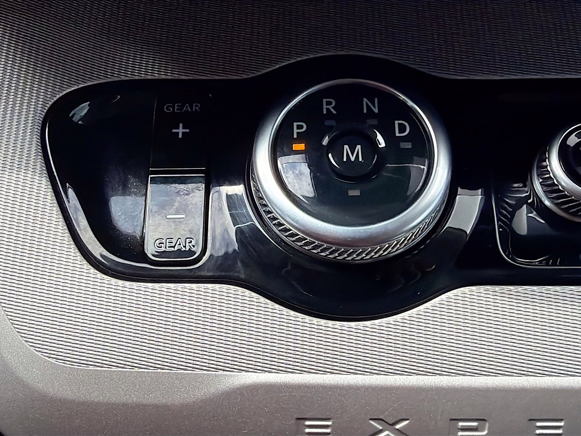 2025 Agate Black Metallic Ford Expedition Max Active 4X4 SUV