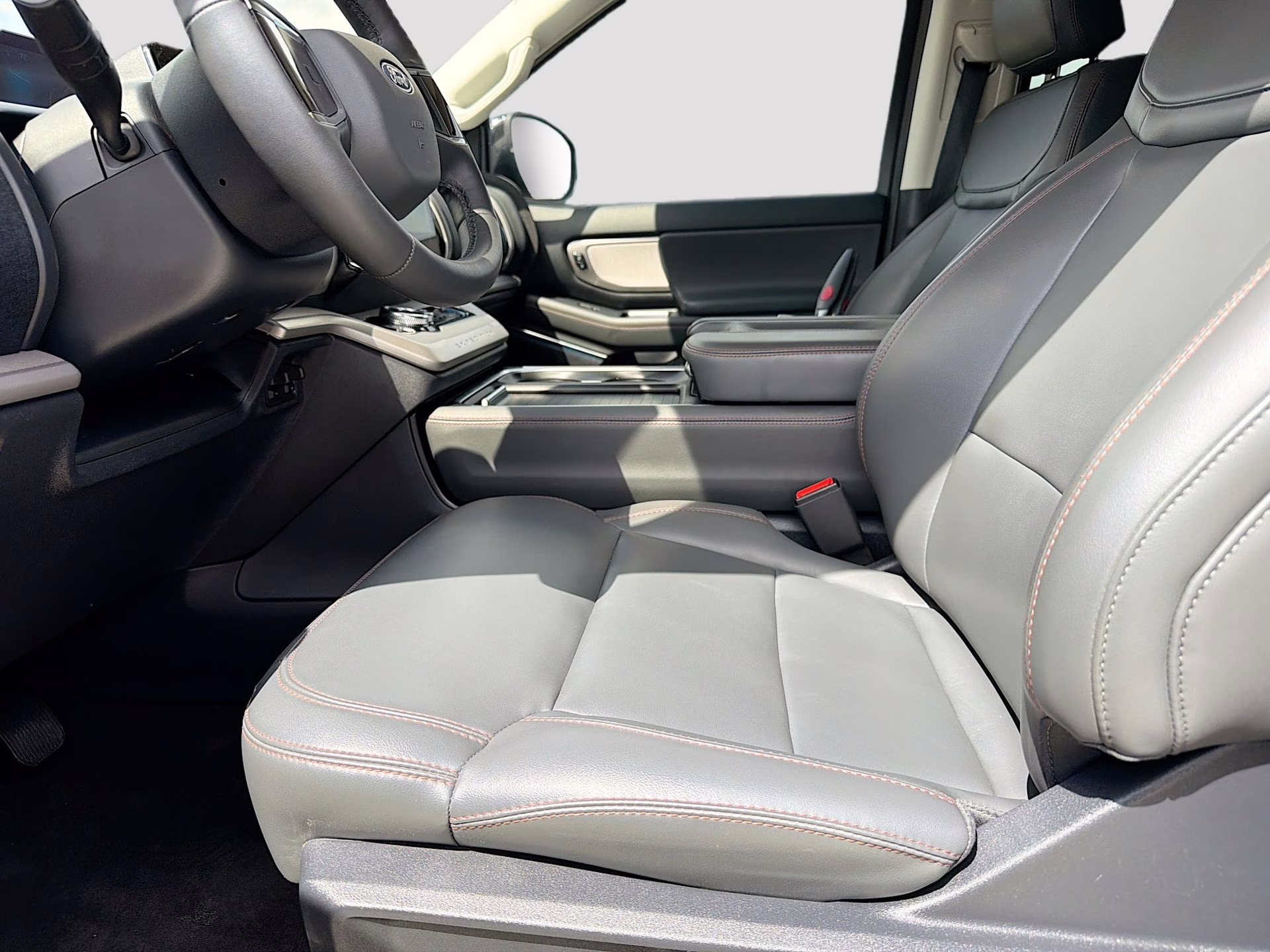 2025 Agate Black Metallic Ford Expedition Max Active 4X4 SUV