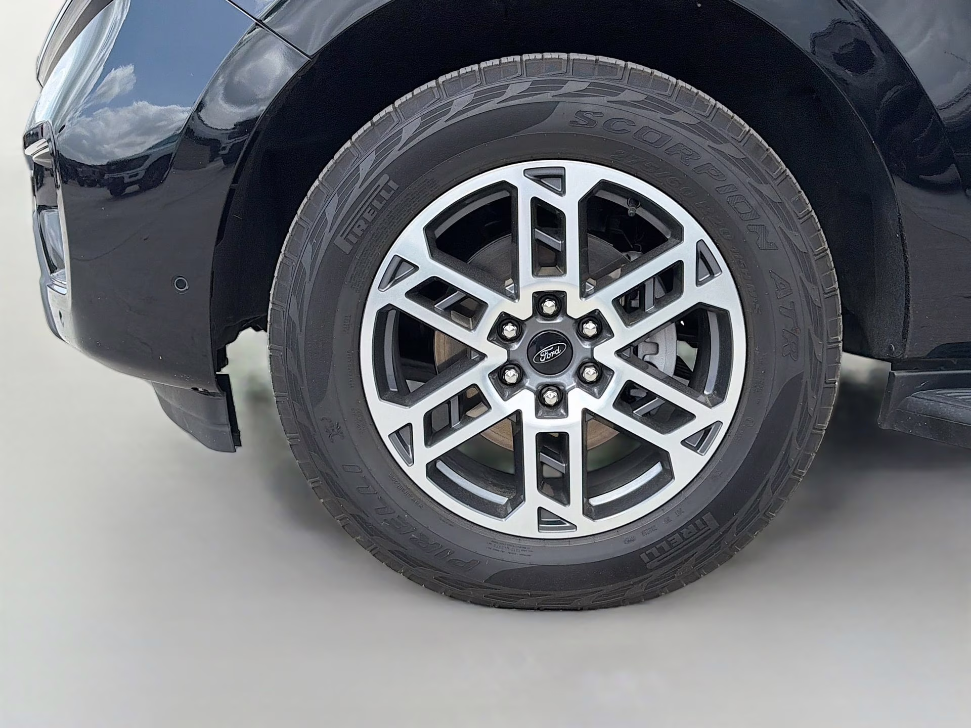 2025 Agate Black Metallic Ford Expedition Max Active 4X4 SUV