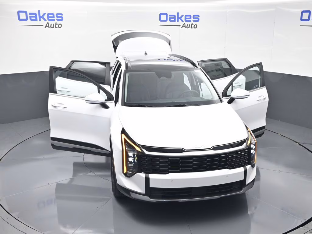 2026 Glacial White Pearl Kia Sportage EX FWD SUV