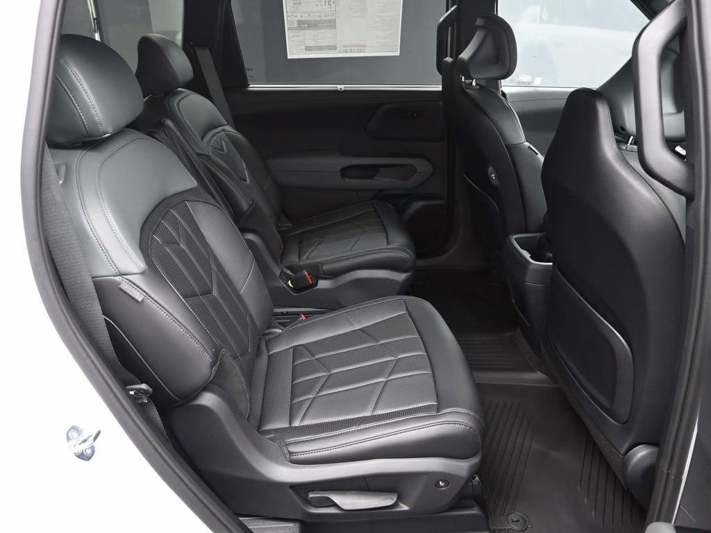 2027 Glacial White Pearl Kia Telluride Hybrid X-Line SX AWD SUV