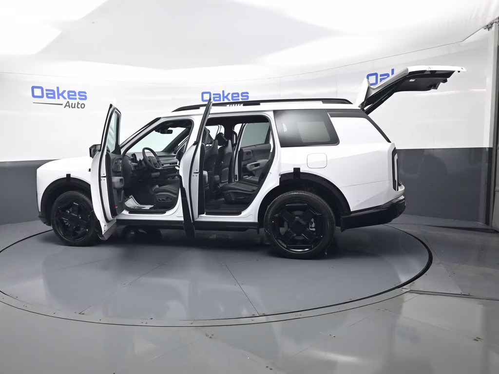 2027 Glacial White Pearl Kia Telluride Hybrid X-Line SX AWD SUV
