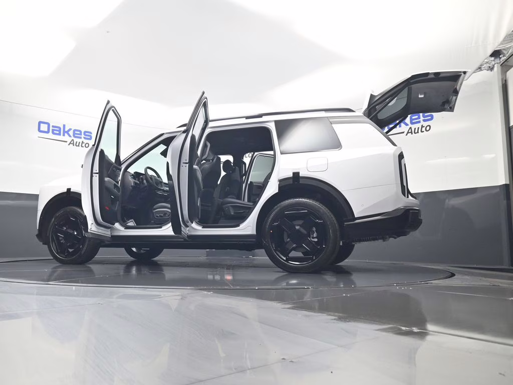 2027 Glacial White Pearl Kia Telluride Hybrid X-Line SX AWD SUV
