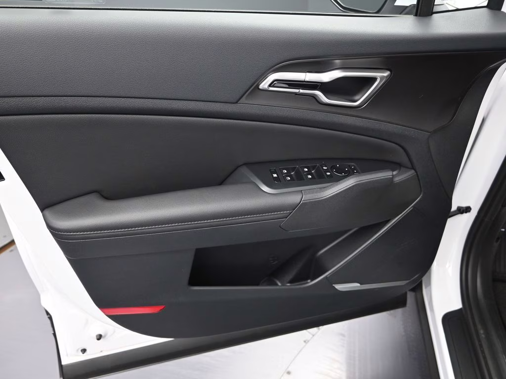 2026 Glacial White Pearl Kia Sportage EX FWD SUV