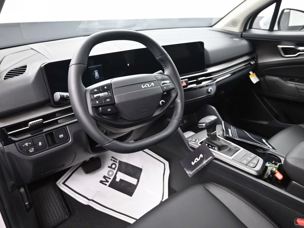 2026 Glacial White Pearl Kia Sportage EX FWD SUV