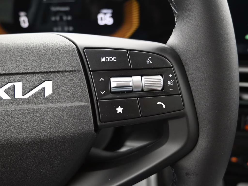 2026 Glacial White Pearl Kia Sportage EX FWD SUV