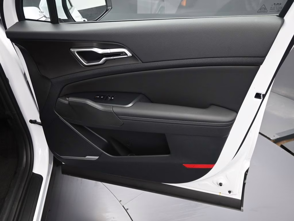 2026 Glacial White Pearl Kia Sportage EX FWD SUV