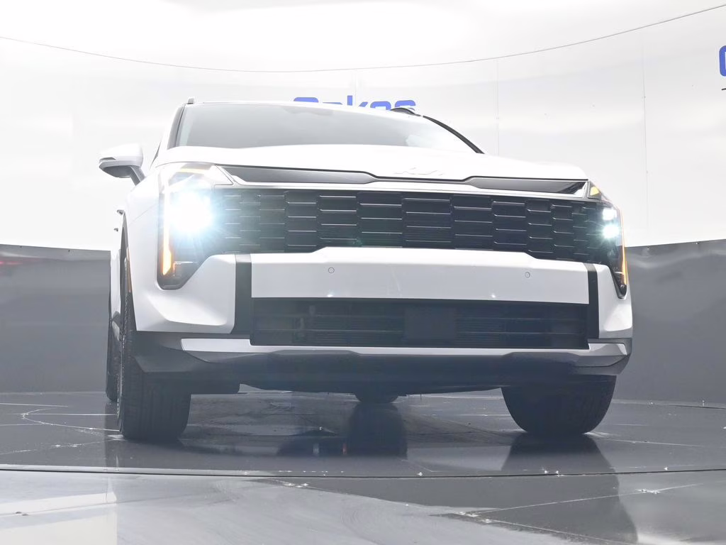 2026 Glacial White Pearl Kia Sportage EX FWD SUV