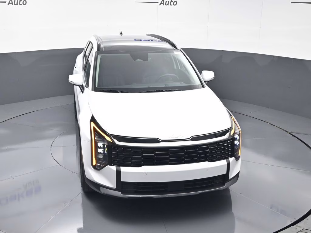 2026 Glacial White Pearl Kia Sportage EX FWD SUV