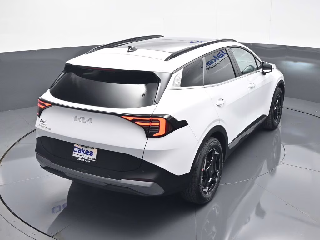 2026 Glacial White Pearl Kia Sportage EX FWD SUV