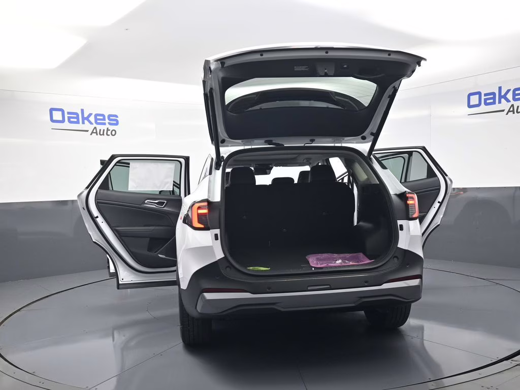 2026 Glacial White Pearl Kia Sportage EX FWD SUV