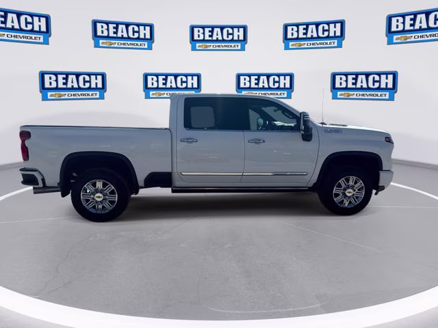2024 Summit White Chevrolet Silverado 3500HD High Country 4X4 Truck