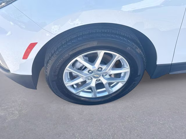 2024 Summit White Chevrolet Equinox LT FWD SUV