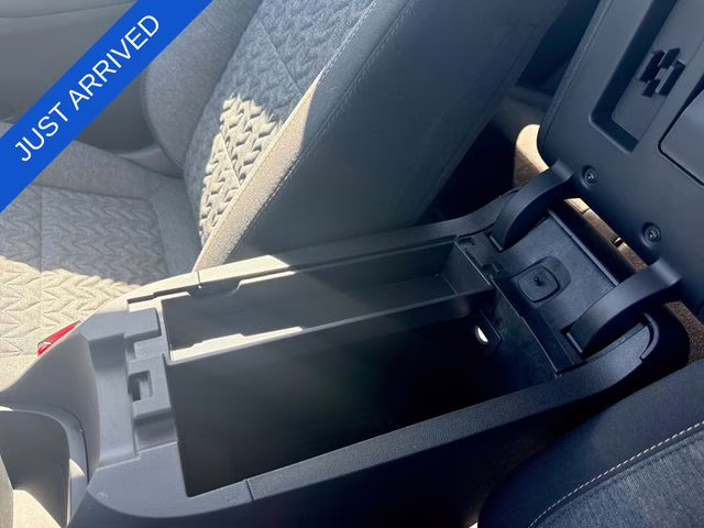 2024 Summit White Chevrolet Equinox LT FWD SUV