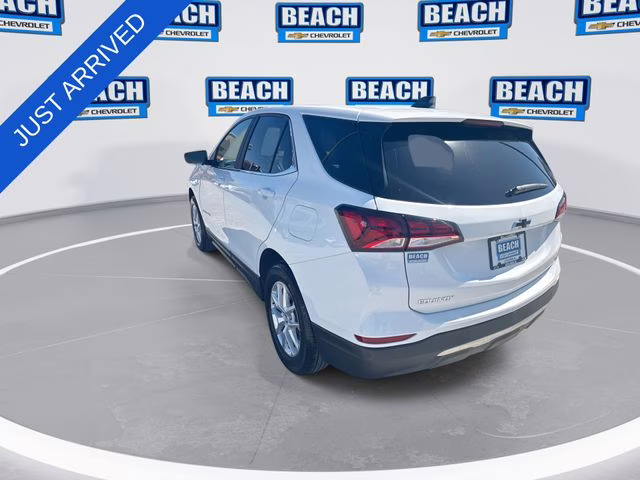 2024 Summit White Chevrolet Equinox LT FWD SUV