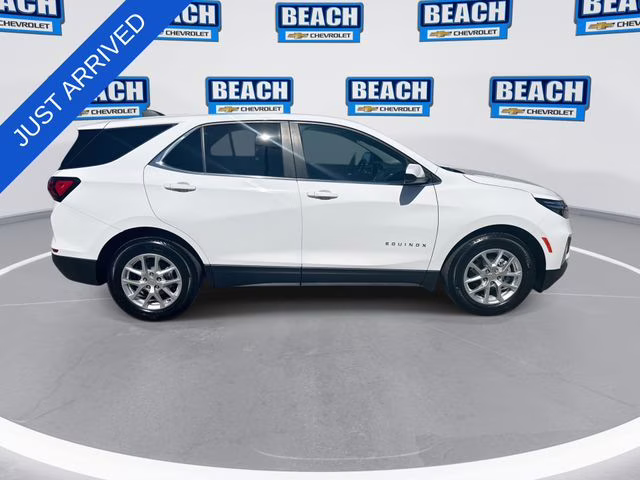 2024 Summit White Chevrolet Equinox LT FWD SUV