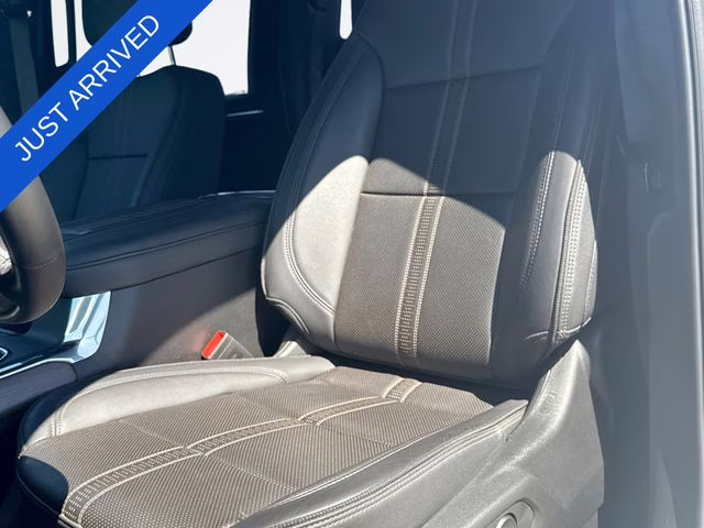 2024 Summit White Chevrolet Silverado 3500HD High Country 4X4 Truck