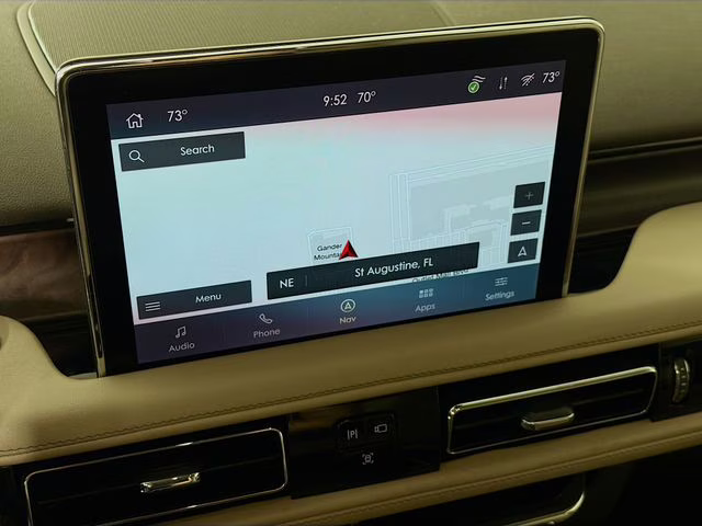 2022 White Metallic Lincoln Aviator Reserve AWD SUV