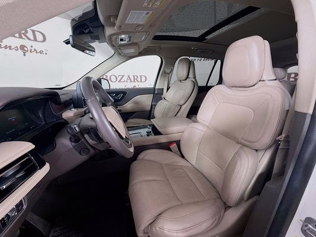 2022 White Metallic Lincoln Aviator Reserve AWD SUV