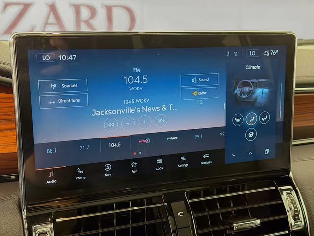 2024 Gray Metallic Lincoln Navigator Reserve 4X4 SUV