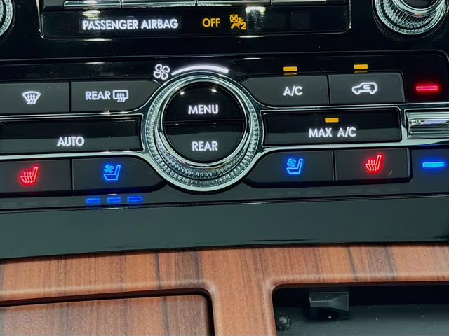 2024 Gray Metallic Lincoln Navigator Reserve 4X4 SUV