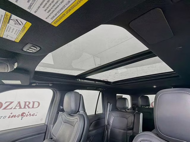 2024 Gray Metallic Lincoln Navigator Reserve 4X4 SUV