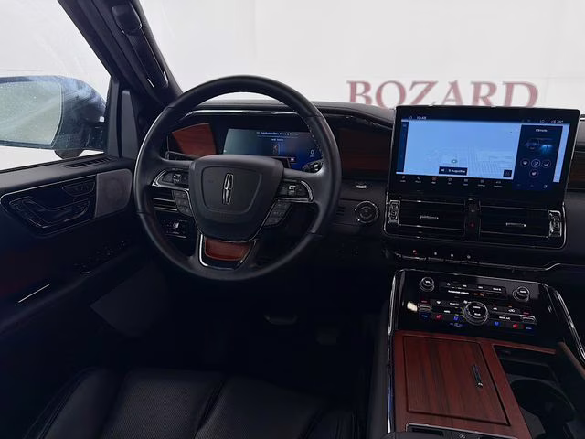 2024 Gray Metallic Lincoln Navigator Reserve 4X4 SUV