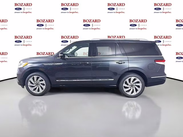 2024 Gray Metallic Lincoln Navigator Reserve 4X4 SUV