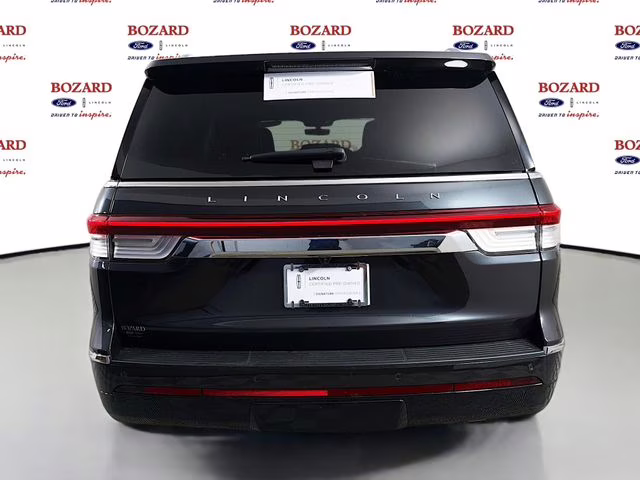 2024 Gray Metallic Lincoln Navigator Reserve 4X4 SUV