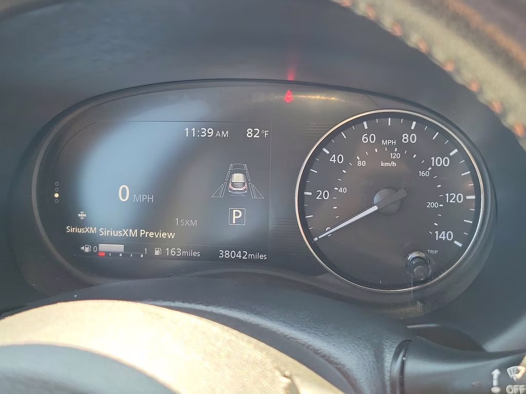 2024 Aspen White Nissan Kicks SR FWD SUV