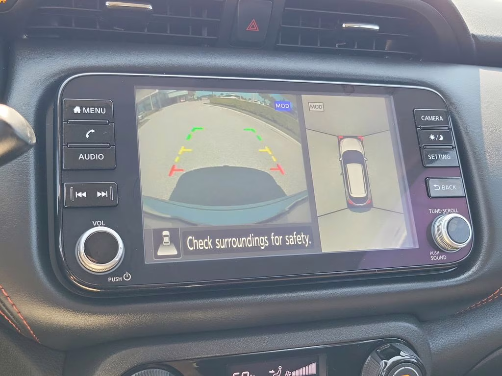 2024 Aspen White Nissan Kicks SR FWD SUV