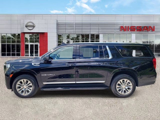 2021 Onyx Black GMC Yukon XL Denali 4X4 SUV