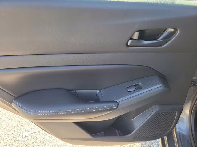 2024 Gun Metallic Nissan Altima 2.5 SV FWD Sedan