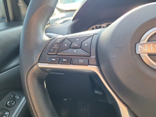 2024 Gun Metallic Nissan Altima 2.5 SV FWD Sedan