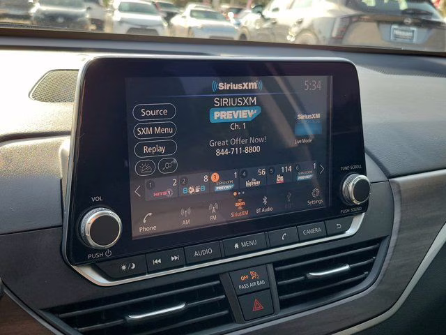 2024 Gun Metallic Nissan Altima 2.5 SV FWD Sedan