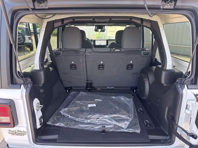 2026 Bright White Clearcoat Jeep Wrangler 4X4 SUV