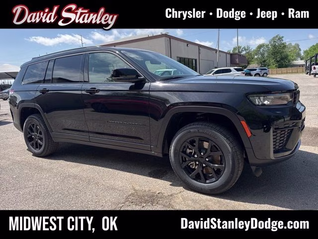 2026 Diamond Black Jeep Grand Cherokee L Altitude 4X4 SUV