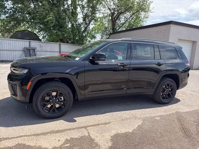 2026 Diamond Black Jeep Grand Cherokee L Altitude 4X4 SUV