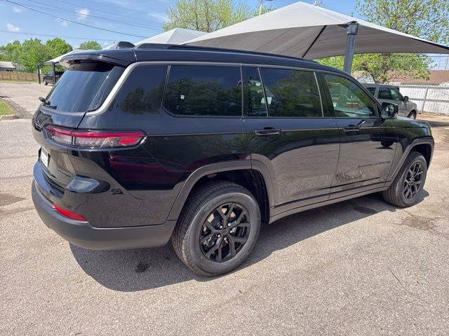 2026 Diamond Black Jeep Grand Cherokee L Altitude 4X4 SUV