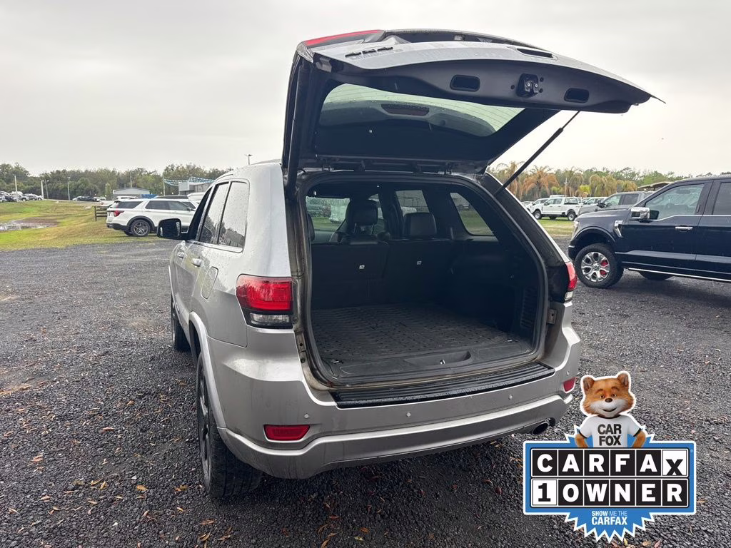 2018 Billet Silver Metallic Clearcoat Jeep Grand Cherokee Altitude 4X4 SUV