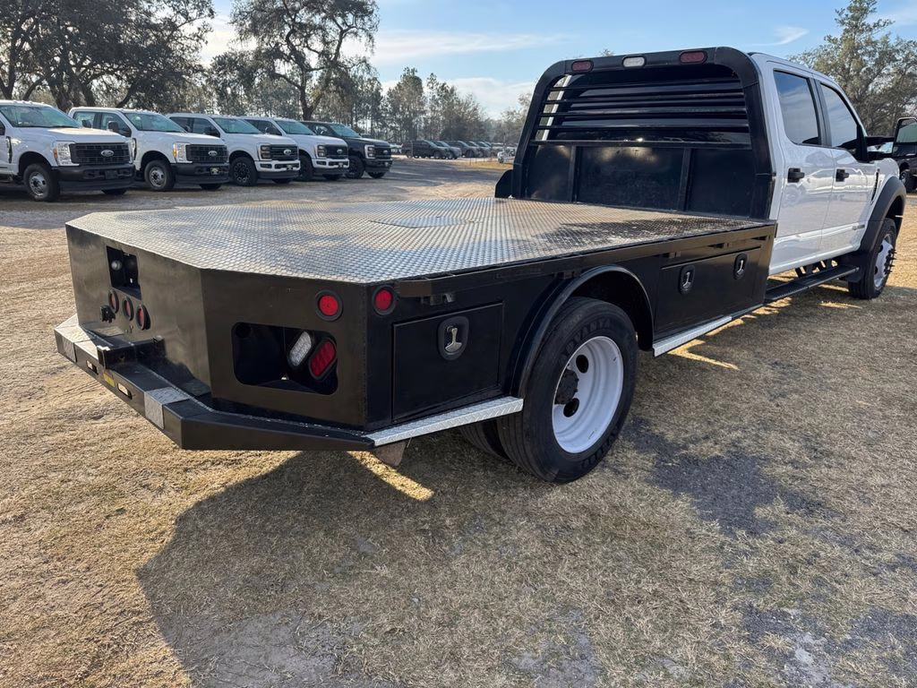 2022 Oxford White Ford Super Duty F-550 DRW XL DRW RWD Chassis